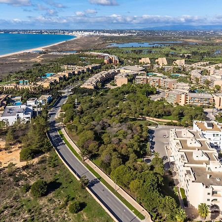 Salgados 1 Bedroom Apartment - 500M From The Beach Guia  Eksteriør billede